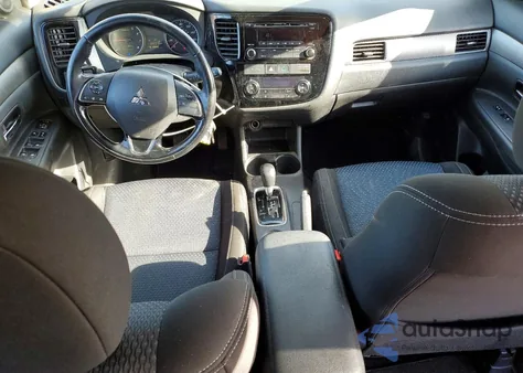 2016 Mitsubishi Outlander Es z USA, uszkodzony, nr VIN JA4AD2A38GZ040050